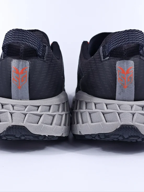 Hoka Speedgoat 4 Mens 11 Trail Hiking Running Shoes Vibram Cushioned Black - Picture 6 of 16